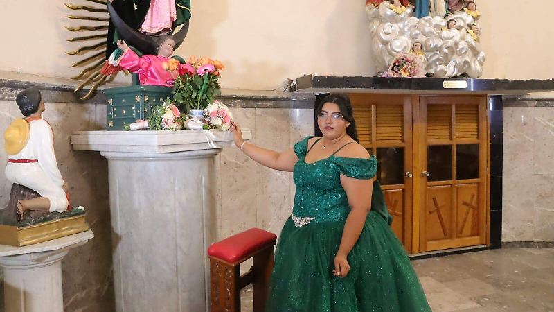 CARMEN (3)